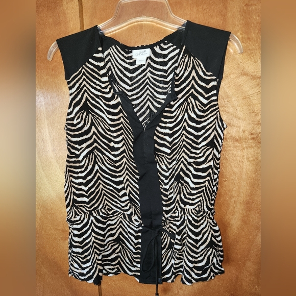 Jessica Simpson Zebra Print Top Size S - Picture 1 of 2